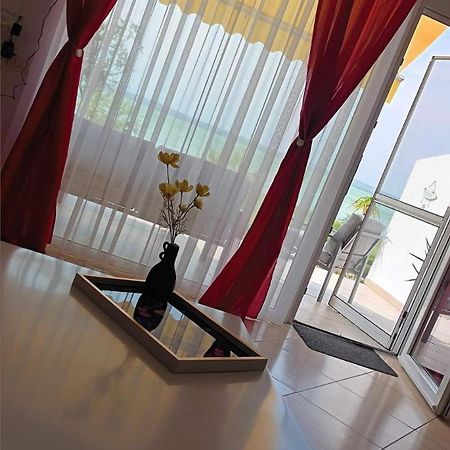 Apus De Soare Apartment Мамая Экстерьер фото
